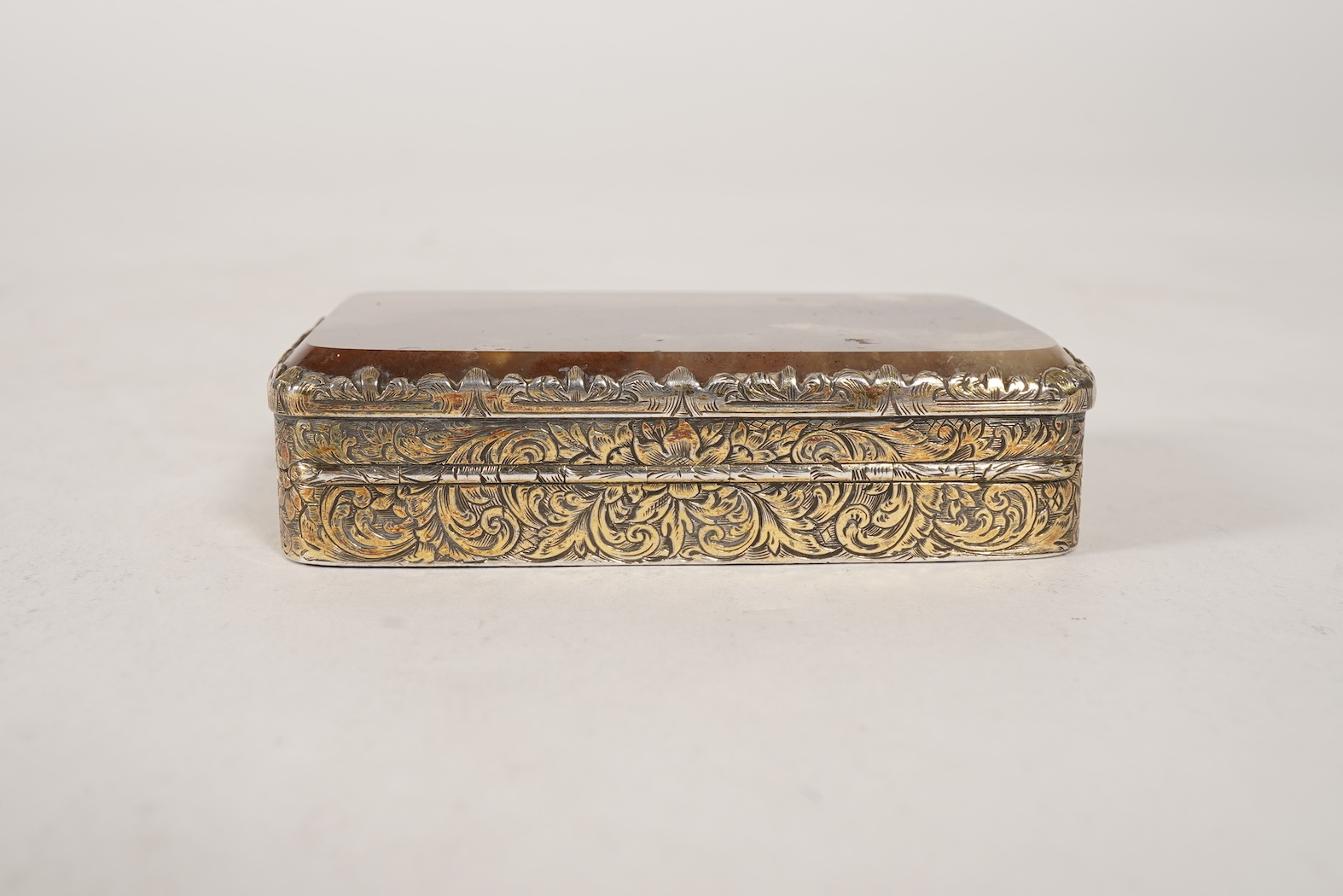 A Victorian large silver gilt vinaigrette with inset agate hinged cover, by John Harris
